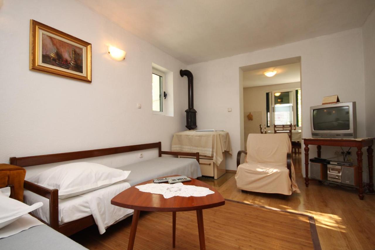 Apartments And Rooms With Parking Space Tucepi, Makarska - 6901 Экстерьер фото