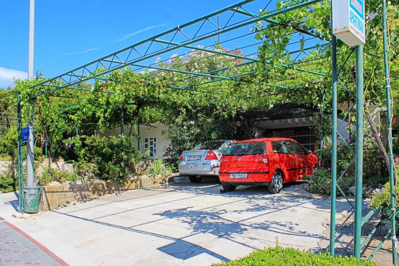 Apartments And Rooms With Parking Space Tucepi, Makarska - 6901 Экстерьер фото