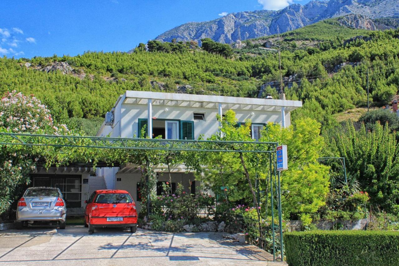 Apartments And Rooms With Parking Space Tucepi, Makarska - 6901 Экстерьер фото