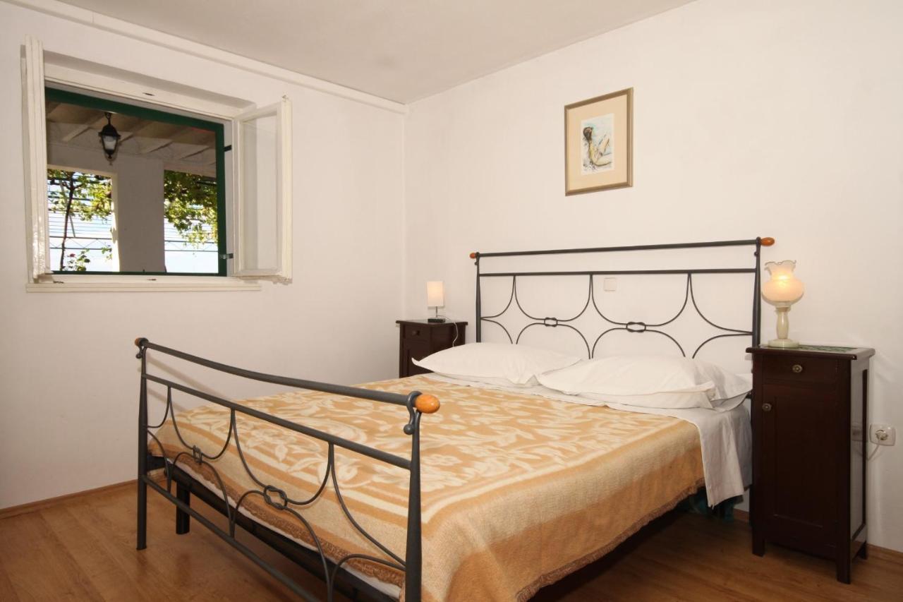 Apartments And Rooms With Parking Space Tucepi, Makarska - 6901 Экстерьер фото