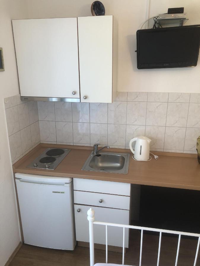 Apartments And Rooms With Parking Space Tucepi, Makarska - 6901 Экстерьер фото