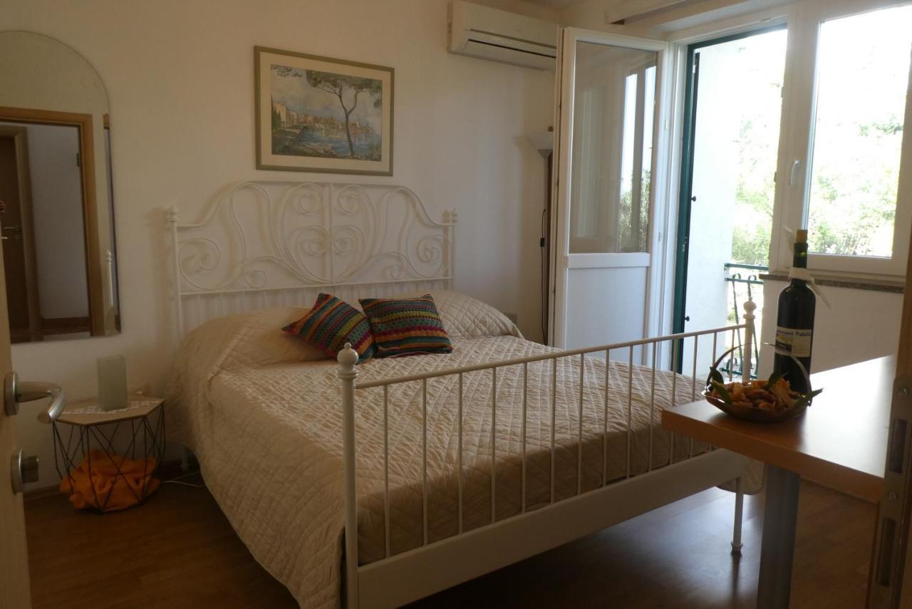 Apartments And Rooms With Parking Space Tucepi, Makarska - 6901 Экстерьер фото