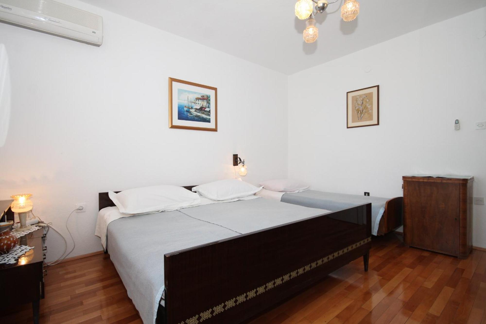 Apartments And Rooms With Parking Space Tucepi, Makarska - 6901 Номер фото