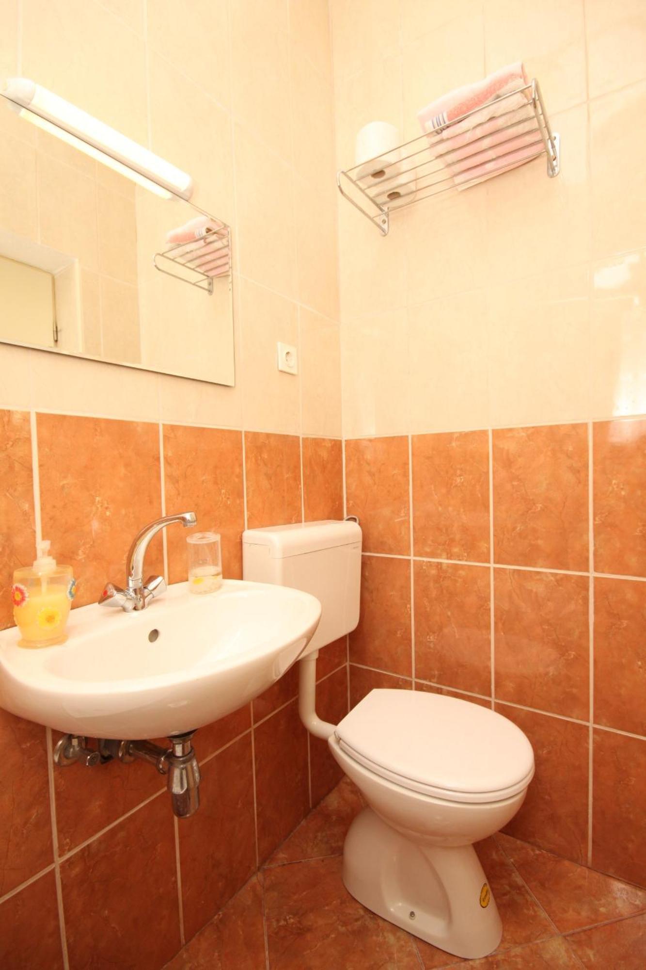 Apartments And Rooms With Parking Space Tucepi, Makarska - 6901 Номер фото